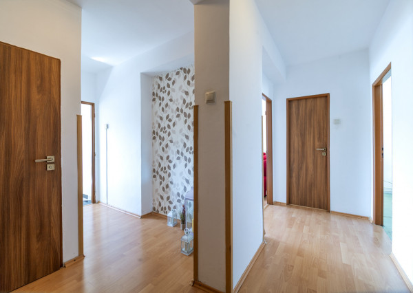 Na predaj čiastočne zariadený 3-izbový byt v Kálnici