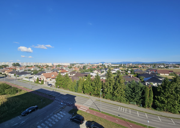 Na prenájom 2-izbový byt s vlastným parkovaním v Malackách