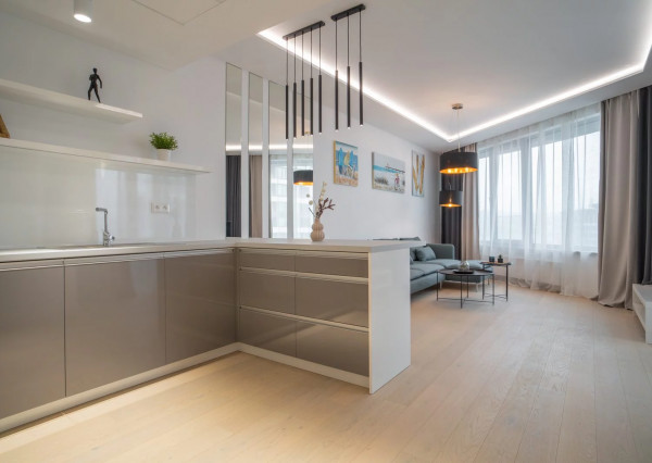 Na prenájom štýlový 3-izbový byt v SKYPARK RESIDENCE s panoramatickým výhľadom