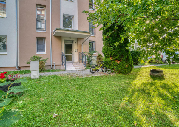 Na predaj 2-izbový byt s loggiou v Šamoríne