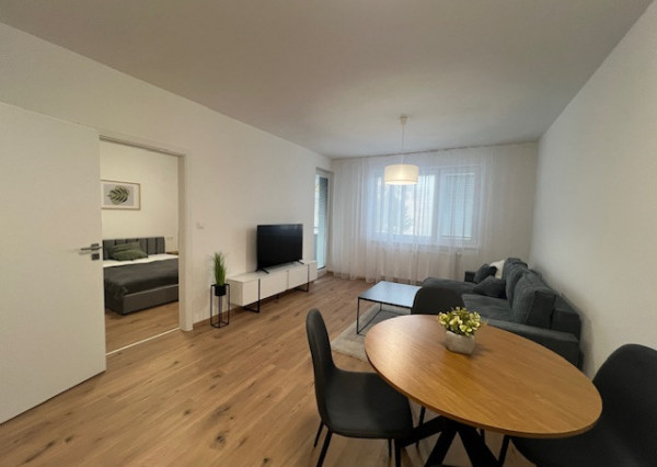 Na prenájom 2-izbový byt Halalovka - Trenčín