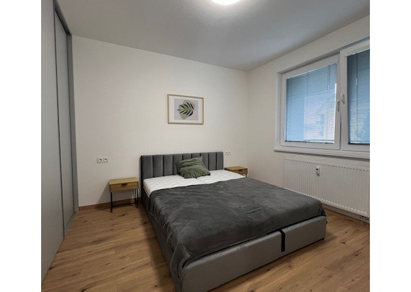 Na prenájom 2-izbový byt Halalovka - Trenčín