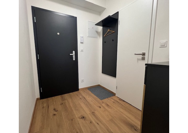 Na prenájom 2-izbový byt Halalovka - Trenčín