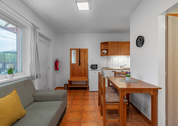 Na predaj 2-izbový byt v Senci pri jazerách s terasou