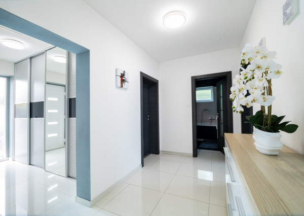 Na predaj 4-izbový rodinný dom v obci Hrubý Šúr