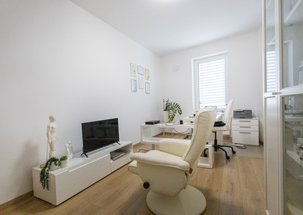 Na prenájom 3-izbový byt v centre mesta Dunajská Streda