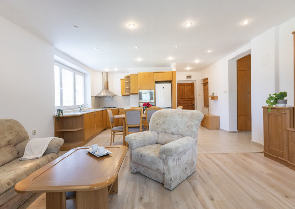 Na prenájom 3-izbový byt v Šamoríne