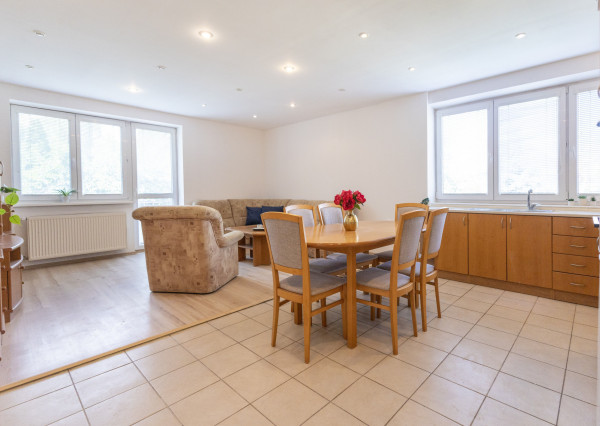 Na prenájom 3-izbový byt v Šamoríne