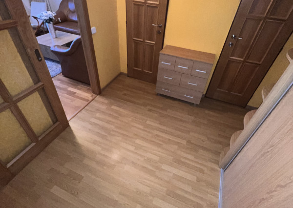 Na prenájom 3-izbový byt s veľkým balkónom v Trenčíne