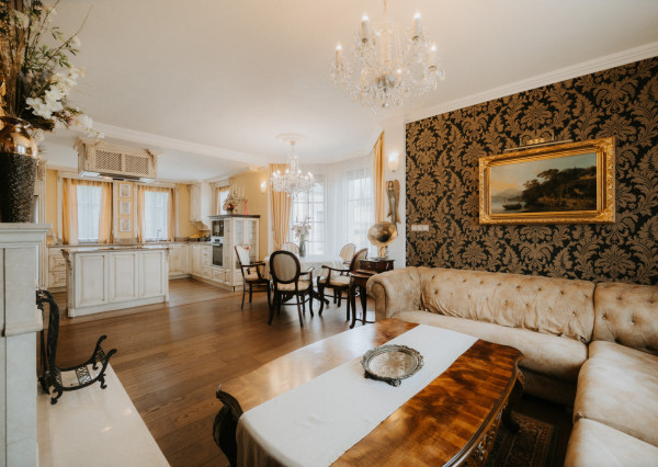 Na predaj nadštandardný rodinný dom s bazénom, Soblahov