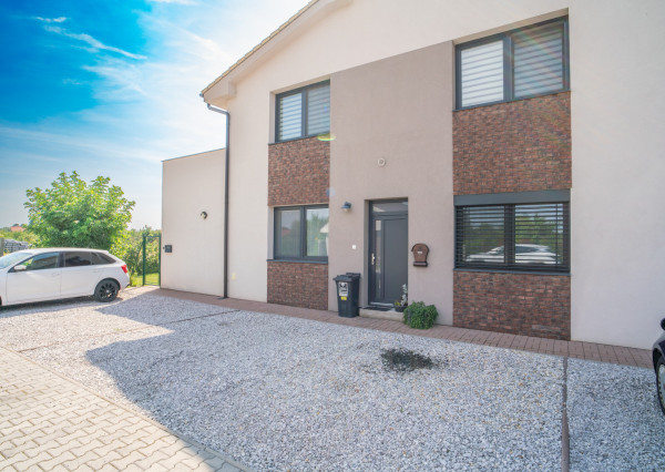 Na predaj výnimočný 4-izbový byt v obci Tomášov