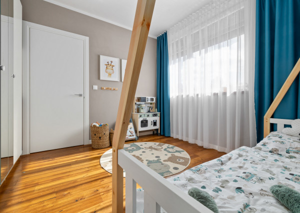 Na prenájom dizajnový 3-izbový byt so 45m2 terasou v Stupave