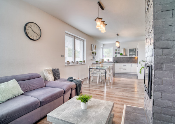 Na predaj rodinný dom s rozľahlým pozemkom v Kostolišti