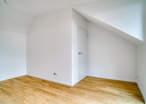 Na predaj 3-izbový rodinný dom pri jazere Nové Košariská