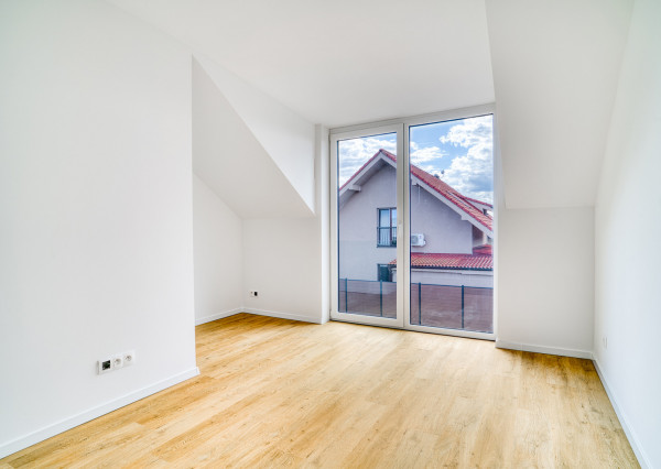 Na predaj 3-izbový rodinný dom pri jazere Nové Košariská