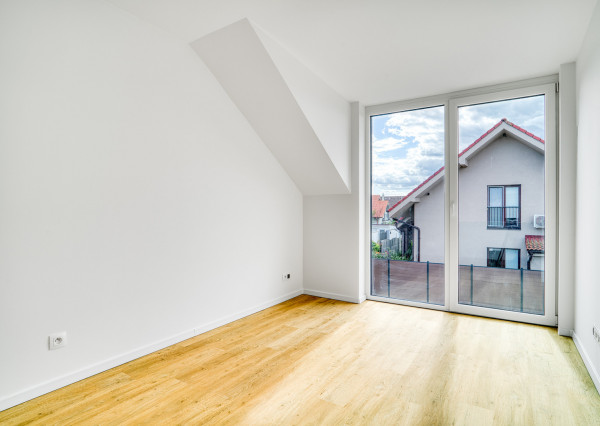 Na predaj 3-izbový rodinný dom pri jazere Nové Košariská