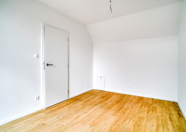 Na predaj 3-izbový rodinný dom pri jazere Nové Košariská