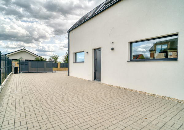 Na predaj 3-izbový rodinný dom pri jazere Nové Košariská