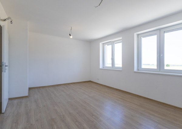 Na predaj 4 izbová bytová jednotka v dvojdome v Lehniciach