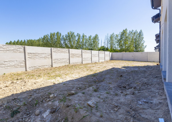 Predaj 4-izbová bytová jednotka v dvojdome v Lehniciach