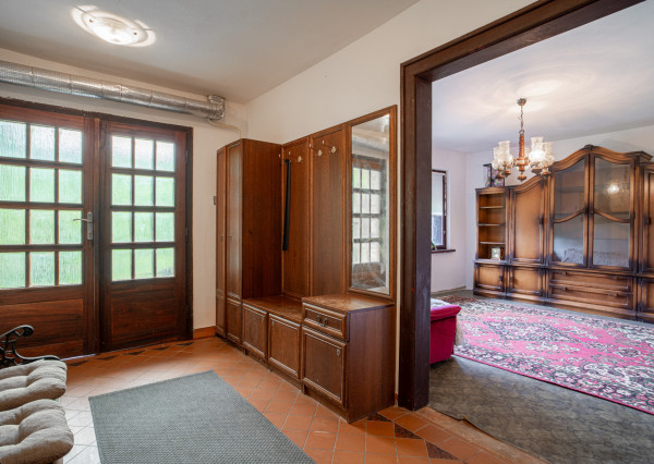 REZERVOVANÉ: Na predaj dvojgeneračný rodinný dom v obci Beladice