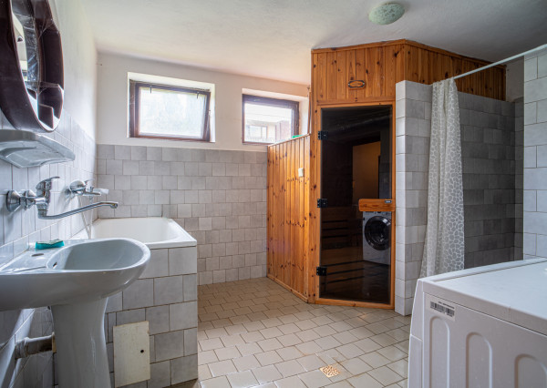 REZERVOVANÉ: Na predaj dvojgeneračný rodinný dom v obci Beladice