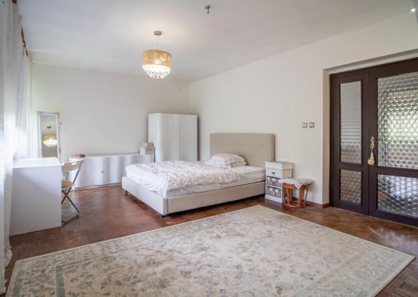 REZERVOVANÉ: Na predaj dvojgeneračný rodinný dom v obci Beladice