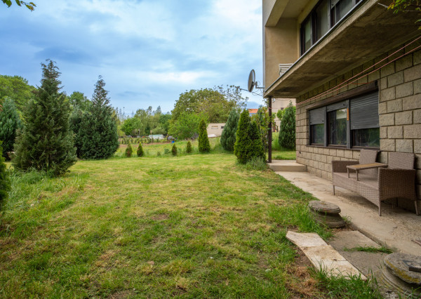 REZERVOVANÉ: Na predaj dvojgeneračný rodinný dom v obci Beladice