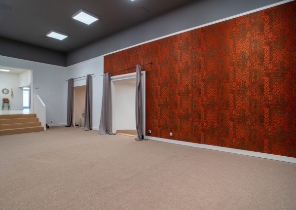 Na prenájom obchodný priestor v centre mesta priamo pod Bratislavským hradom