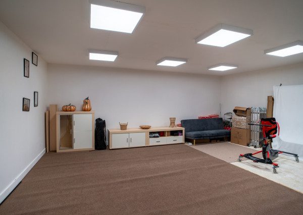 Na prenájom obchodný priestor v centre mesta priamo pod Bratislavským hradom