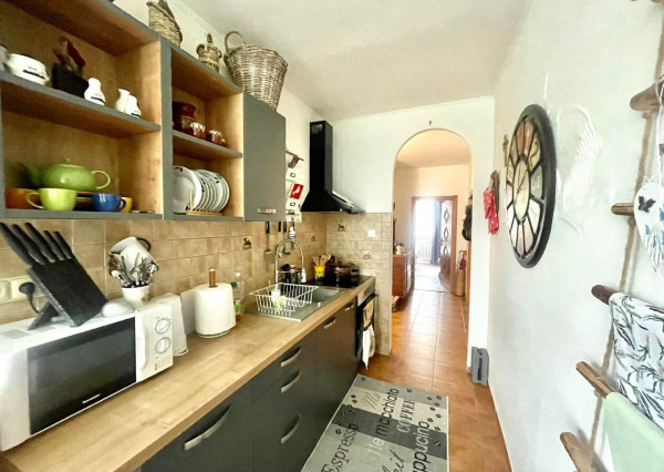 Exkluzívna ponuka 3 izb. veľkometrážného bytu v Bánovciach n/B s balkónom a pivnicou- SEVER