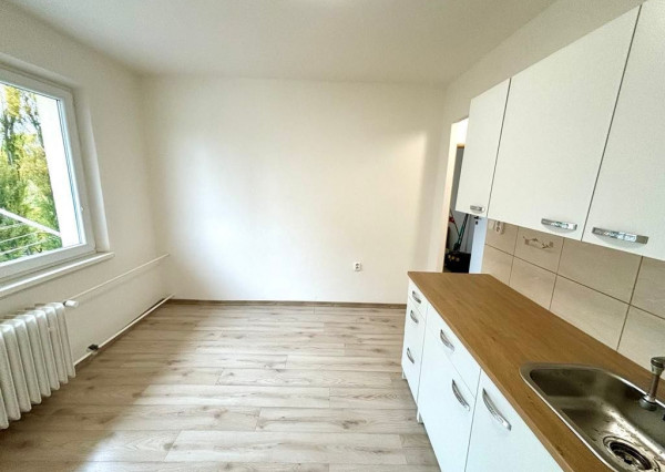 Rezervované...Nová cena ...Exkluzívne na predaj 1izbový byt - Bánovce n/B , ul. A.Hlinku