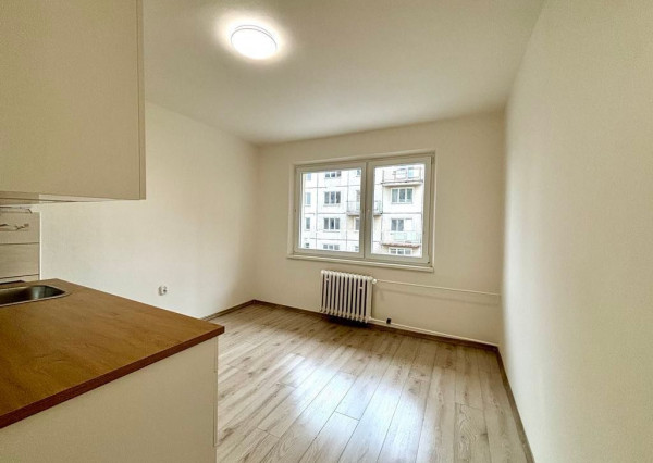 Rezervované...Nová cena ...Exkluzívne na predaj 1izbový byt - Bánovce n/B , ul. A.Hlinku