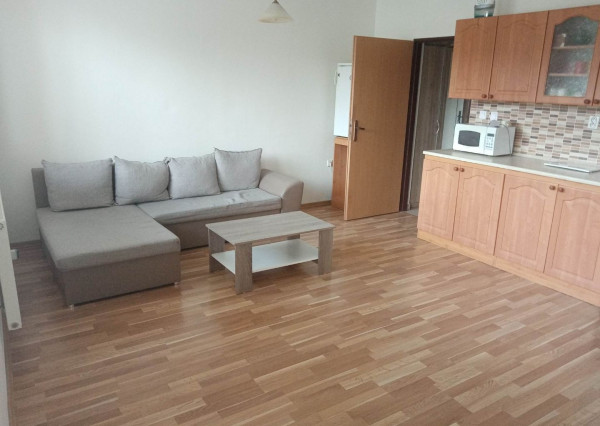 Rezervované ...Exkluzívne na prenájom 1 izb. byt  s balkónom - v obci Timoradza