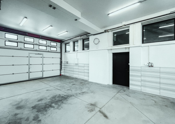 Na prenájom priestor v Turanoch