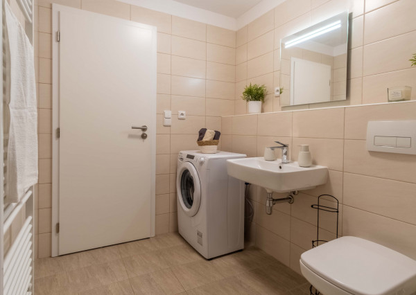 Na prenájom 1-izbový byt s parkovacím miestom v Poprade