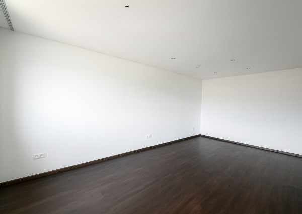 REZERVOVANÉ: Na predaj kompletne zrekonštruovaný 2-izbový byt v Turanoch