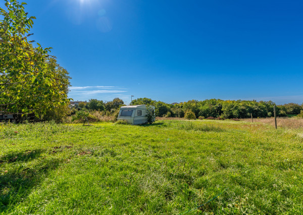 Na predaj pozemok vo Vinohradoch nad Váhom