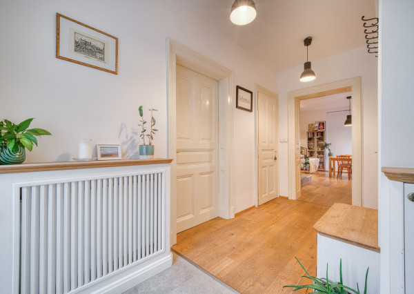 Na prenájom štýlový 2,5-izbový byt na Palisádach v Bratislave