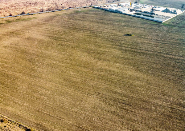 Predaj priemyselného pozemku v obci Mierovo