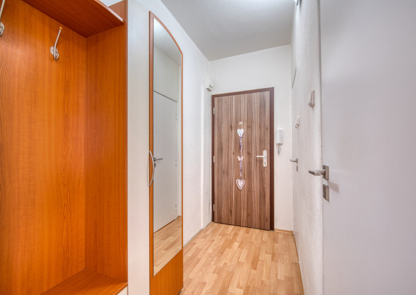 REZERVOVANÉ: Na predaj investičný 1-izbový byt - Karlova Ves