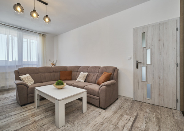 Na predaj zrekonštruovaný 3-izbový byt v Poprade