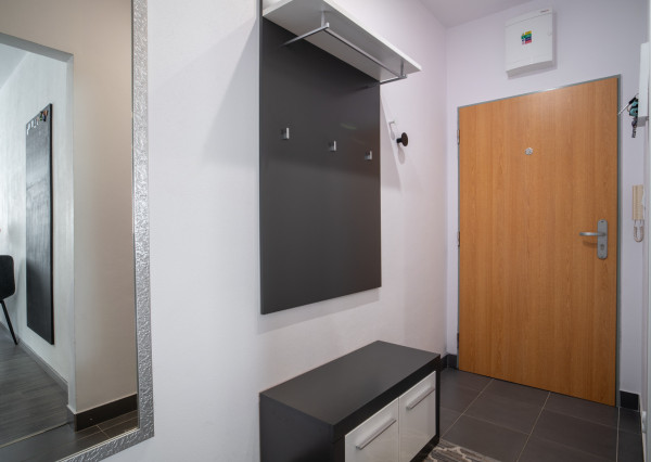 Na predaj moderný 3-izbový byt vo výbornej lokalite Serede