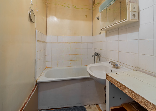 Na predaj garsónka v Seredi