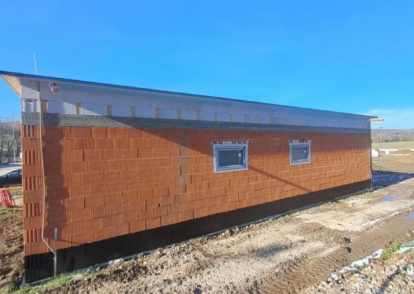 Lukratívna ponuka novostavba v Uhrovci , poz. 527m2