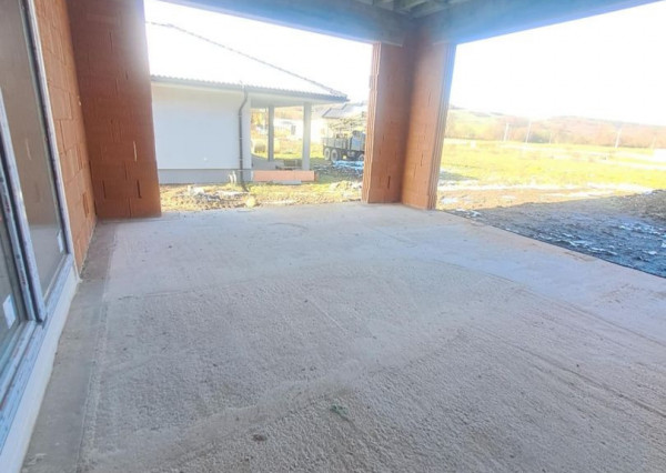 Lukratívna ponuka novostavba v Uhrovci , poz. 527m2