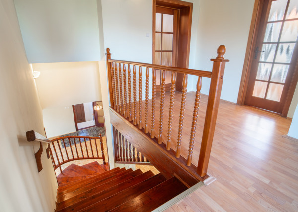 REZERVOVANÉ: Na predaj poschodová 6-izbová vila v srdci Dunajskej Stredy