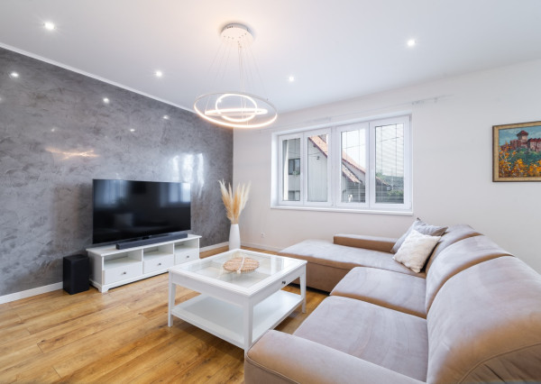 REZERVOVANÉ: Na predaj vkusne zariadený 3-izbový byt na Ružovej ulici v Trenčíne