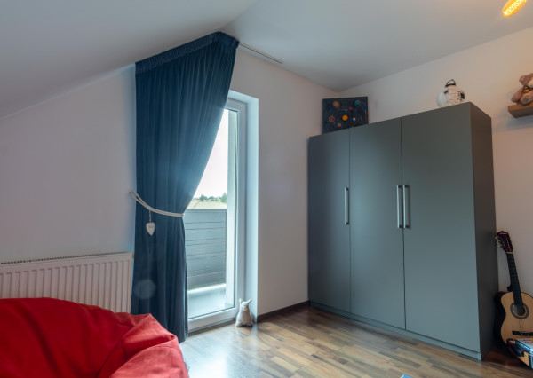 Na predaj priestranný rodinný dom v pokojnej lokalite Hôrka