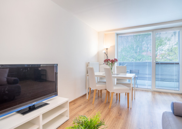 Na predaj kompletne zariadený 2-izbový byt v blízkosti OC Vivo